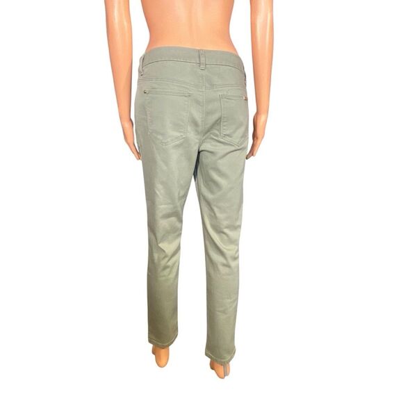 Chicos So Slimming Girlfriend Ankle Pants Sage Green Womens Size 8 Stretchy - Picture 3 of 9